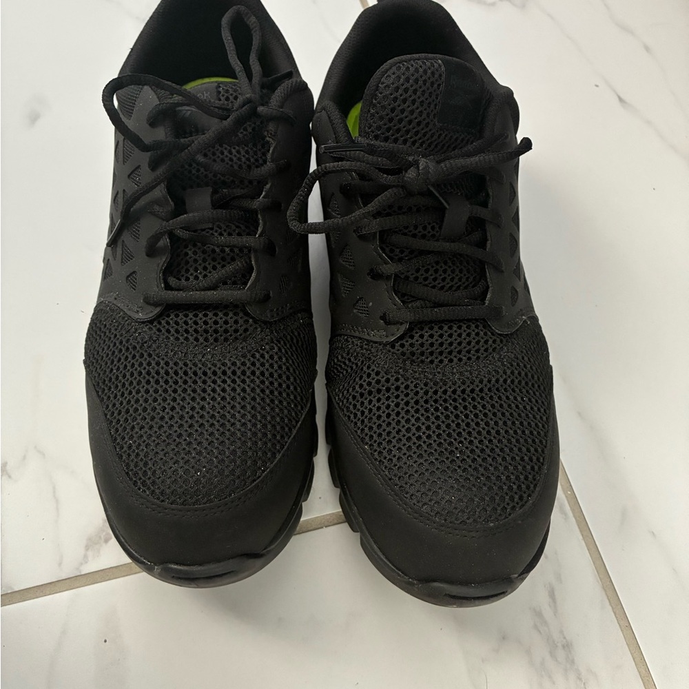 Reebok Men's Black Steel toed Sneakers
